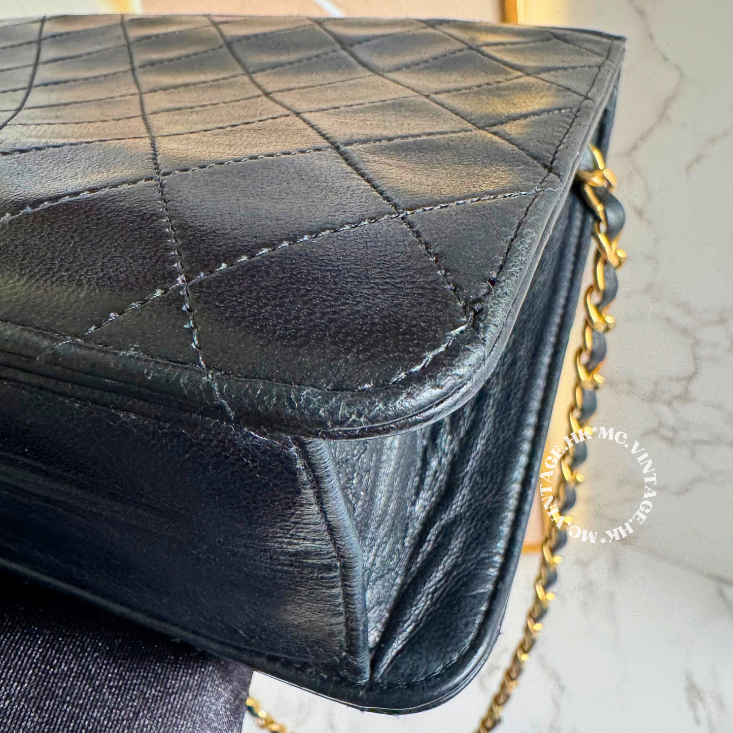 CHANEL Vintage Push-Lock Bag