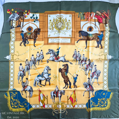 HERMES 90’s Silk Scarf