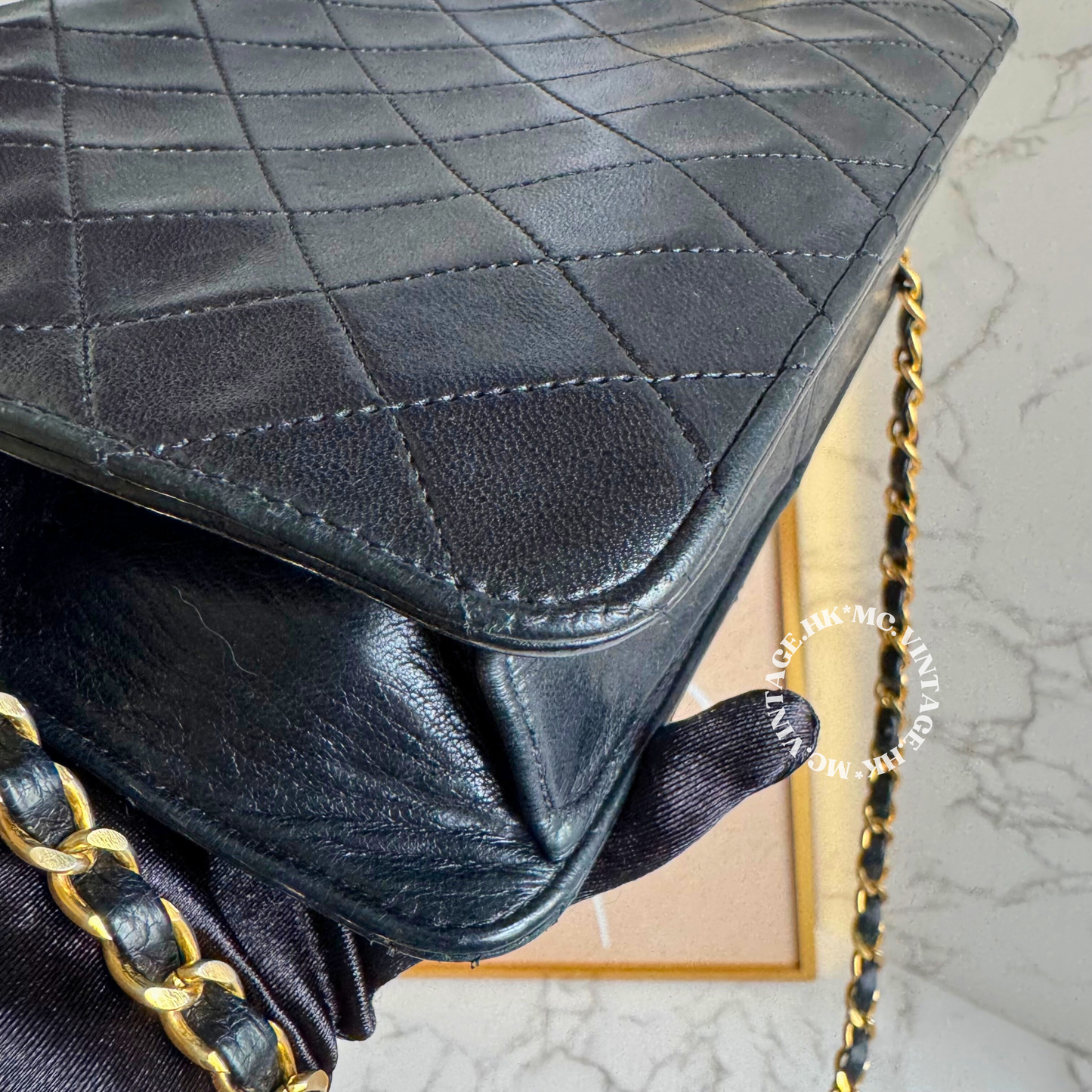 CHANEL Vintage Push-Lock Bag