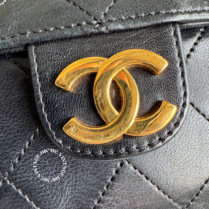 CHANEL Vintage Push-Lock Bag