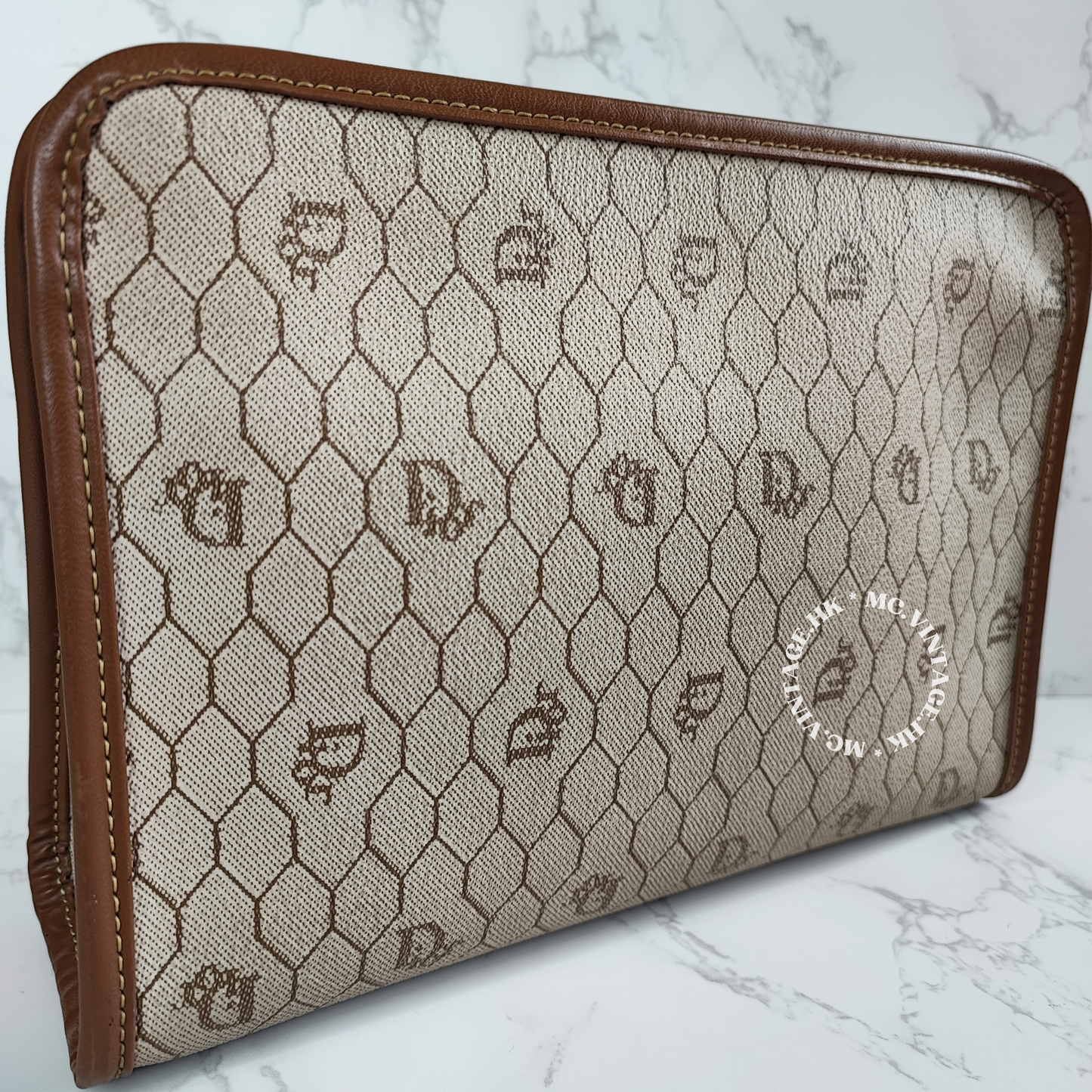 DIOR Honeycomb Clutch