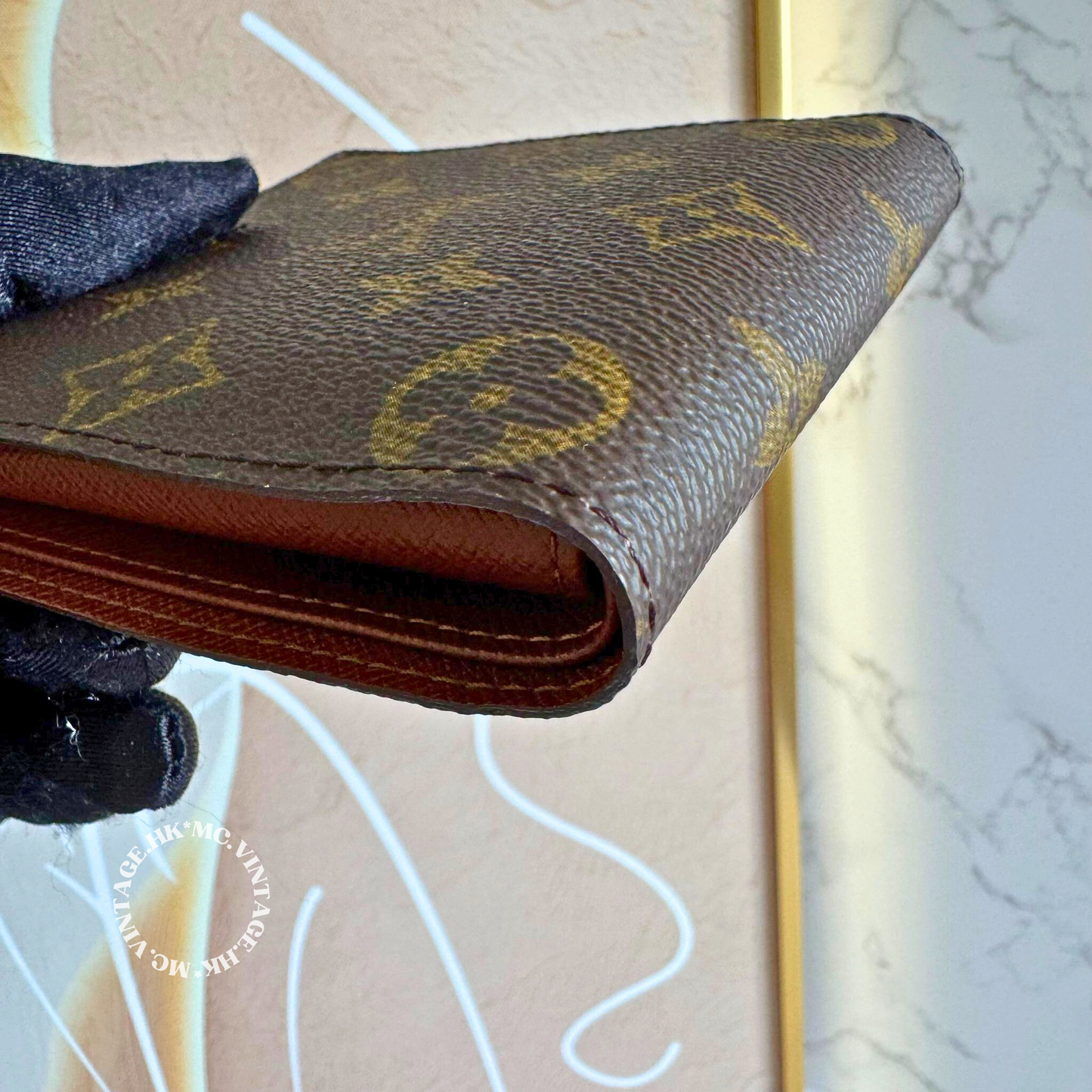 LV Monogram Wallet - LV10900