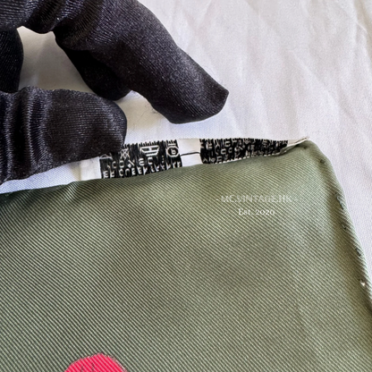 HERMES 90’s Silk Scarf