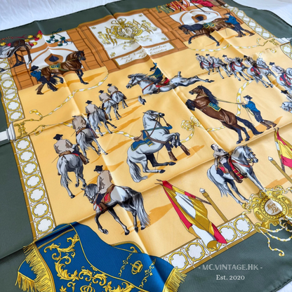 HERMES 90’s Silk Scarf