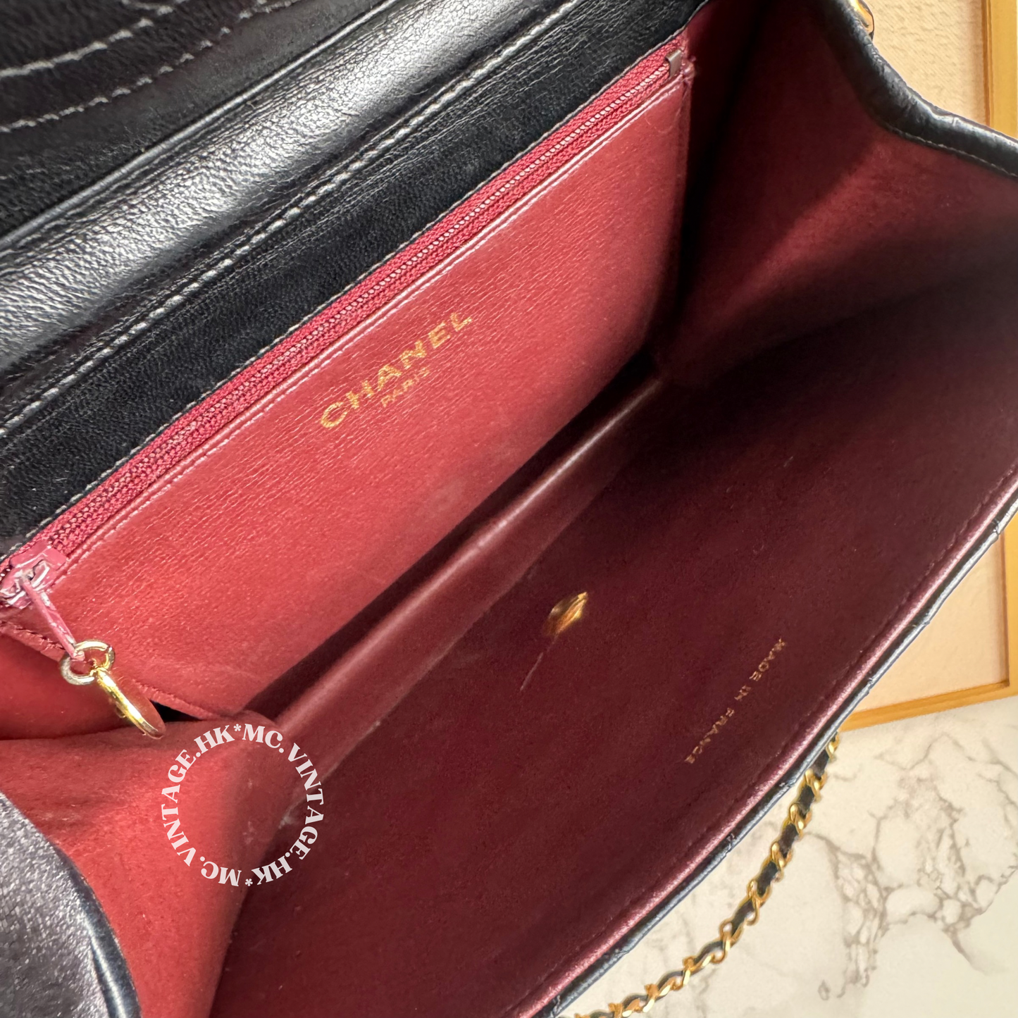 CHANEL Vintage Push-Lock Bag