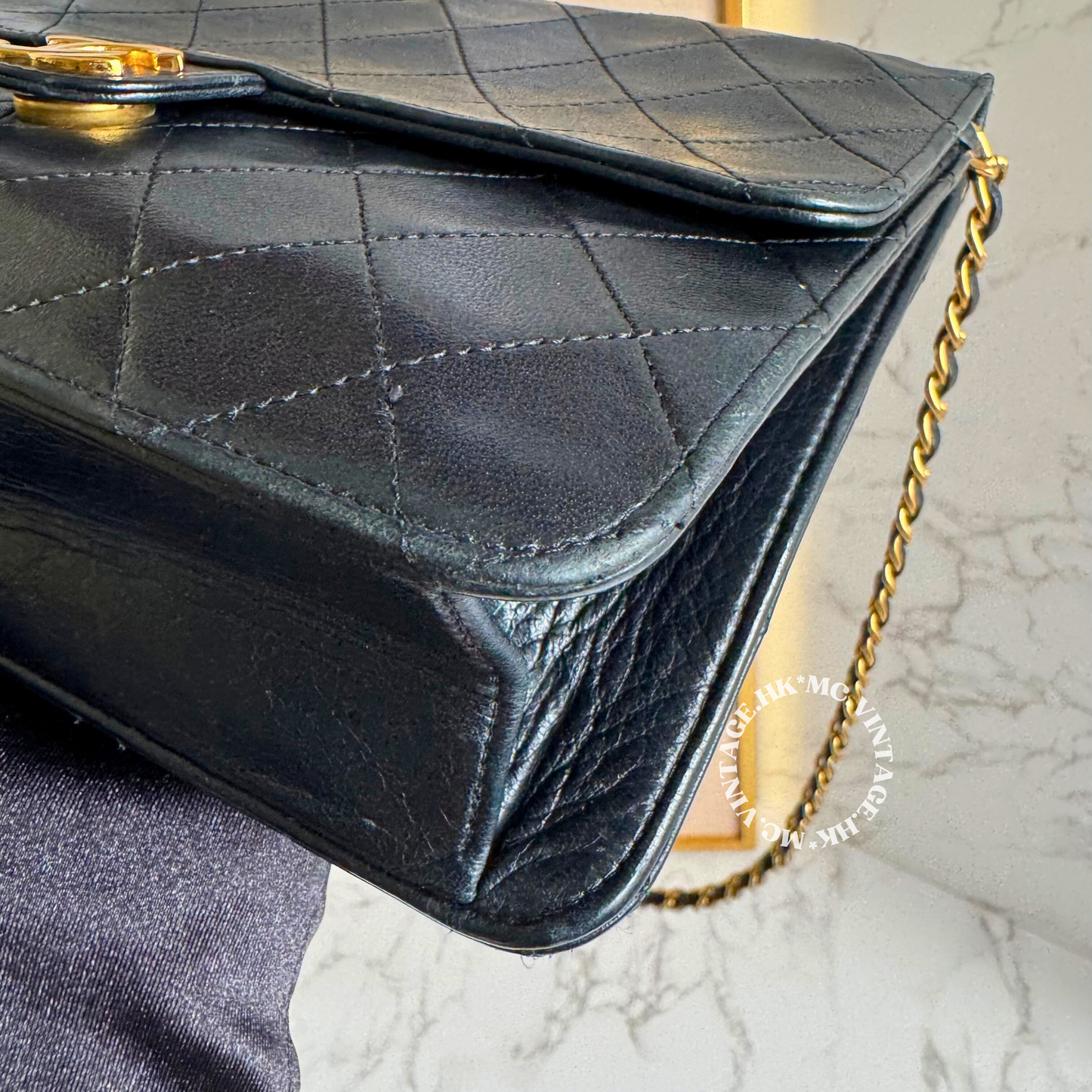 CHANEL Vintage Push-Lock Bag