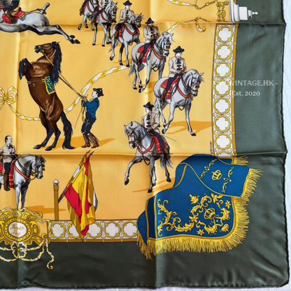 HERMES 90’s Silk Scarf