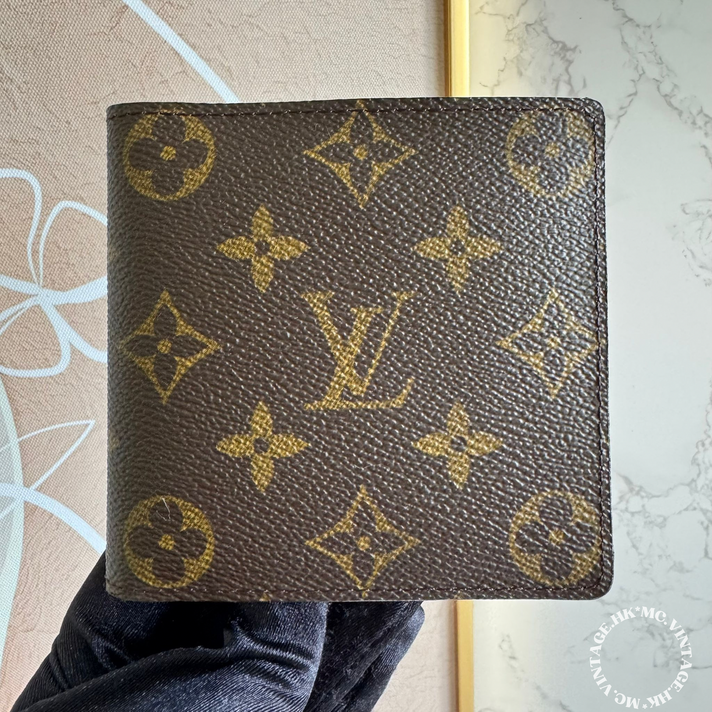 LV Monogram Wallet - LV10900