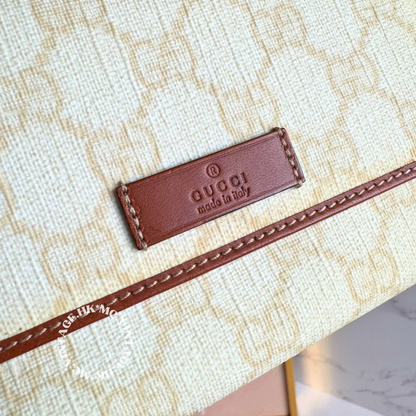 GUCCI Vintage Wallet