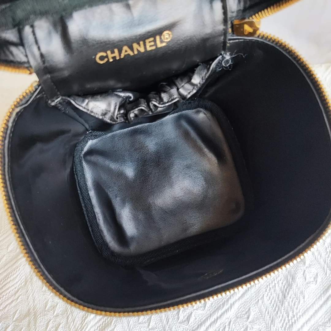 CHANEL Caviar Vanity Bag