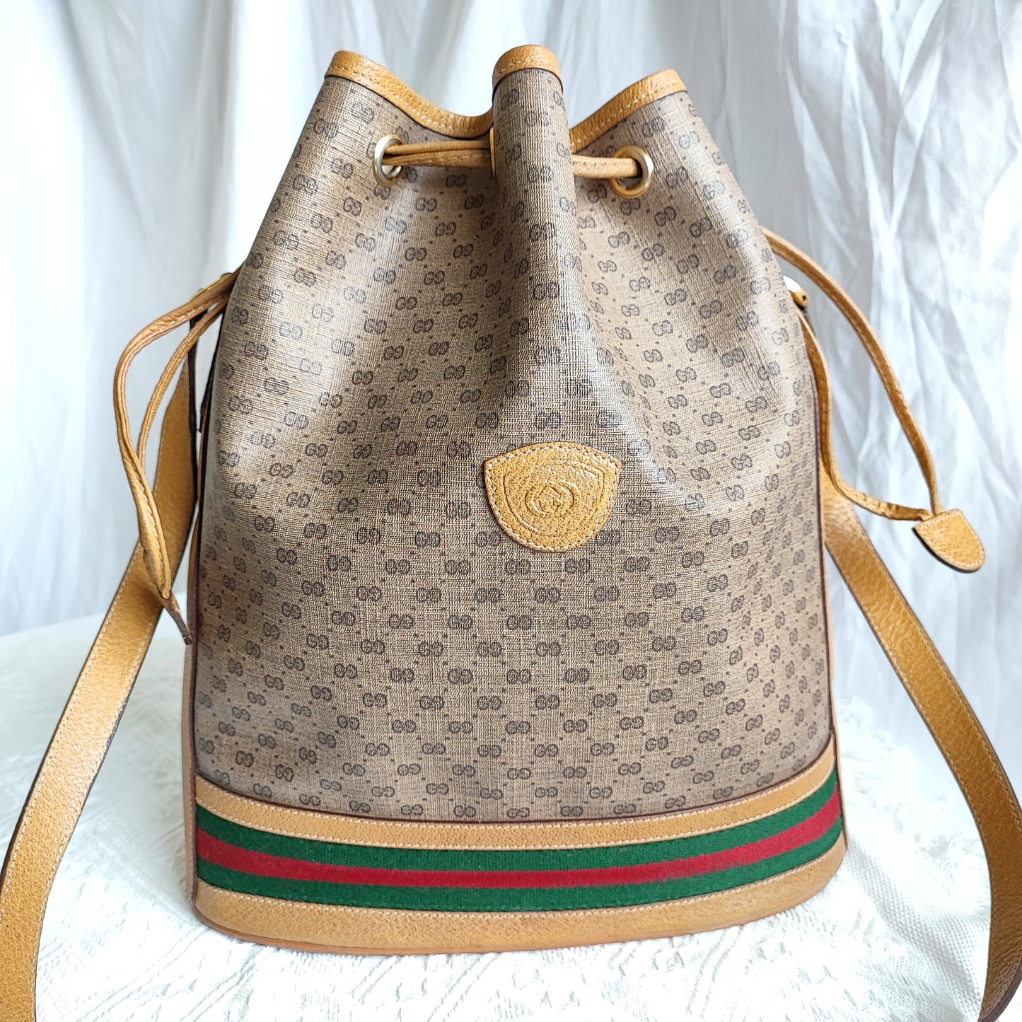 GUCCI Vintage Bucket Bag