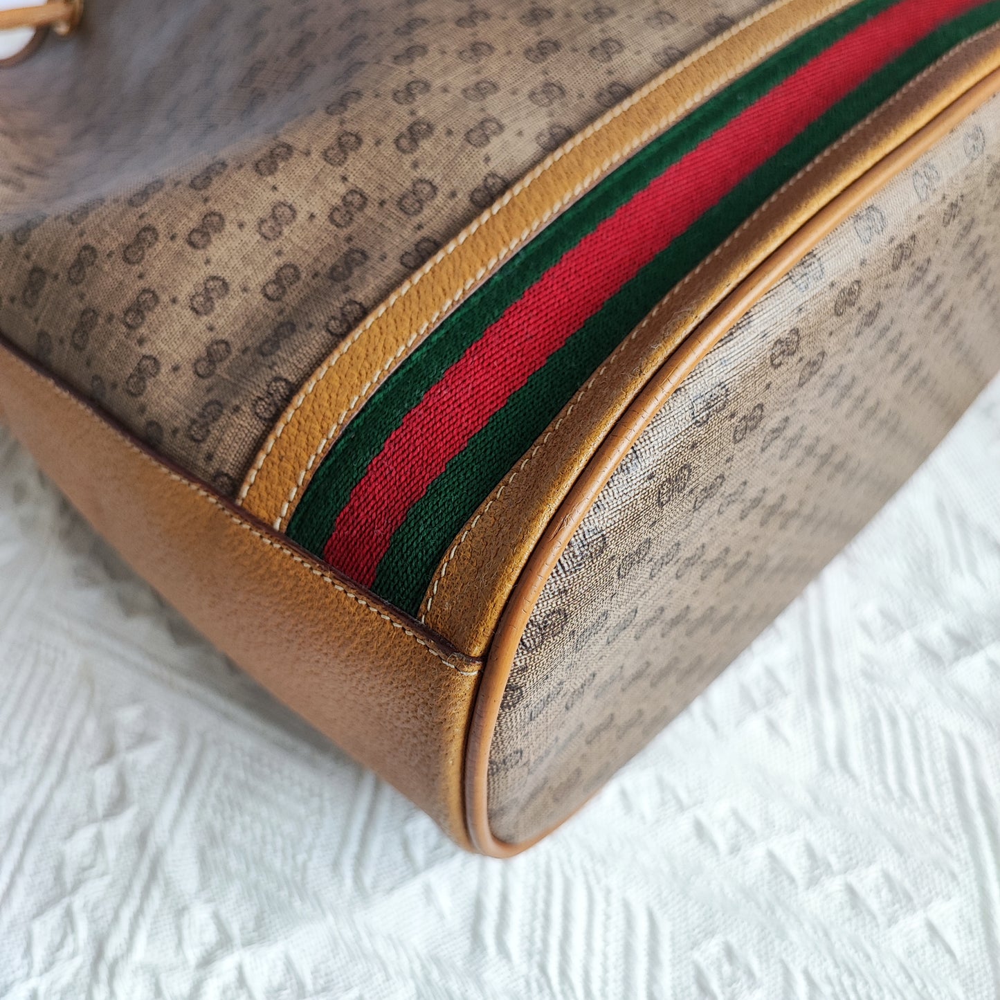 GUCCI Vintage Bucket Bag