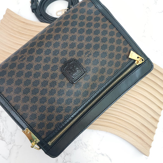 CHANEL Vintage Macadam Clutch